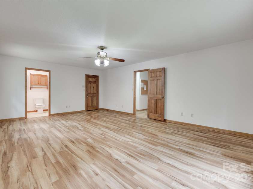 5530 Carter Court, Rock Hill, SC 29732.  MLS# CAR4277770, YatesRealty ID 25210. Primary Bedroom