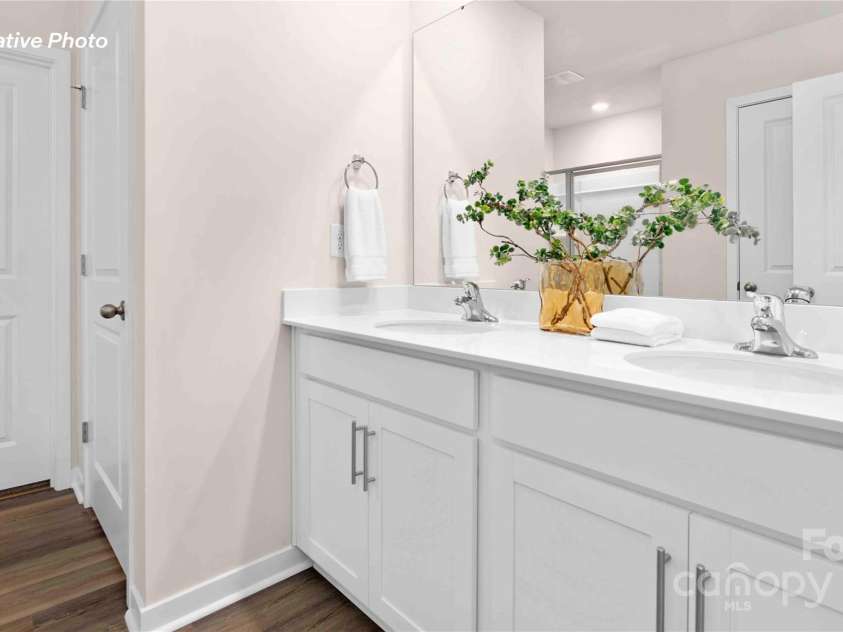 5136 Fireweed Court, Dallas, NC 28034.  MLS# CAR4277805, YatesRealty ID 25211. 