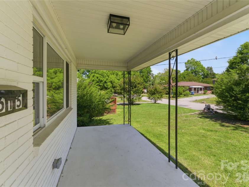 615 Marsh Street, Salisbury, NC 28144.  MLS# CAR4370900, YatesRealty ID 25211. 