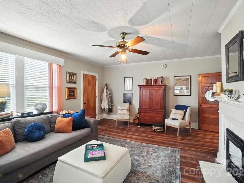417 Williamson Street, Fort Mill, SC 29715.  MLS# CAR4277899, YatesRealty ID 25212. 