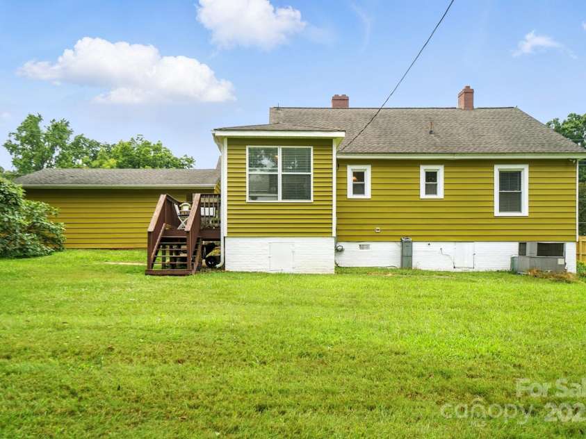 417 Williamson Street, Fort Mill, SC 29715.  MLS# CAR4277899, YatesRealty ID 25212. 