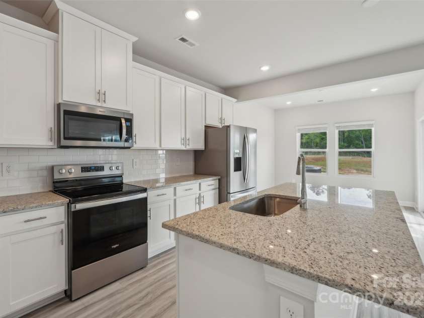 418 Luna Lane, Shelby, NC 28152.  MLS# CAR4332409, YatesRealty ID 25213. 