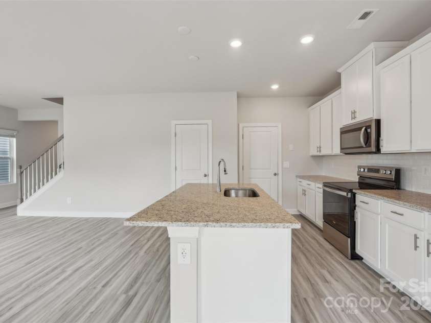 418 Luna Lane, Shelby, NC 28152.  MLS# CAR4332409, YatesRealty ID 25213. 