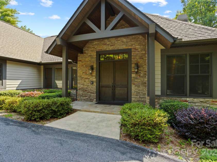 99 Macedonia Drive, Saluda, NC 28773.  MLS# CAR4279725, YatesRealty ID 25214. 