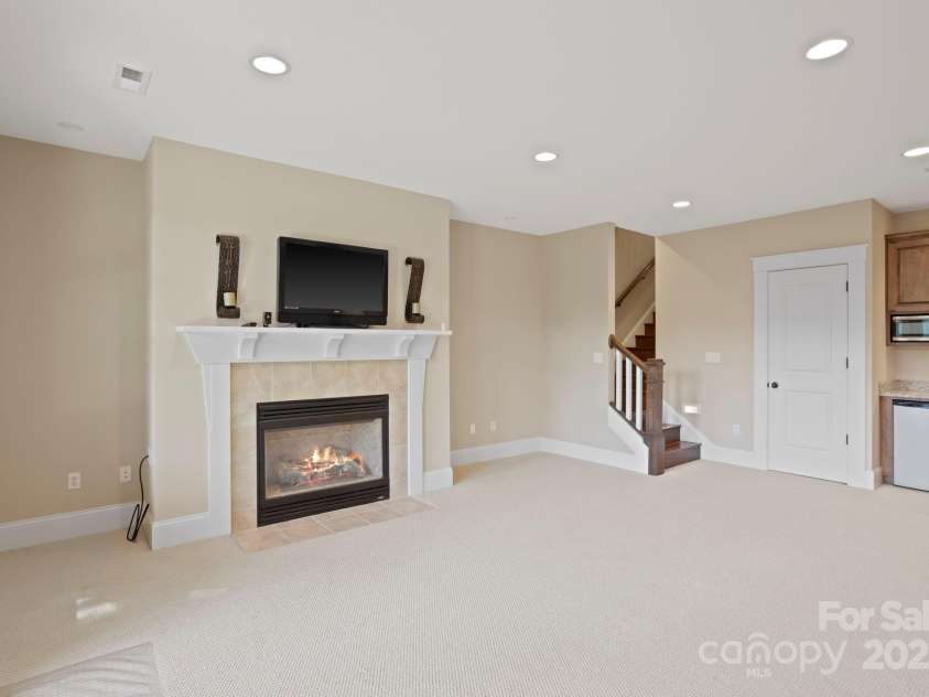 99 Macedonia Drive, Saluda, NC 28773.  MLS# CAR4279725, YatesRealty ID 25214. 