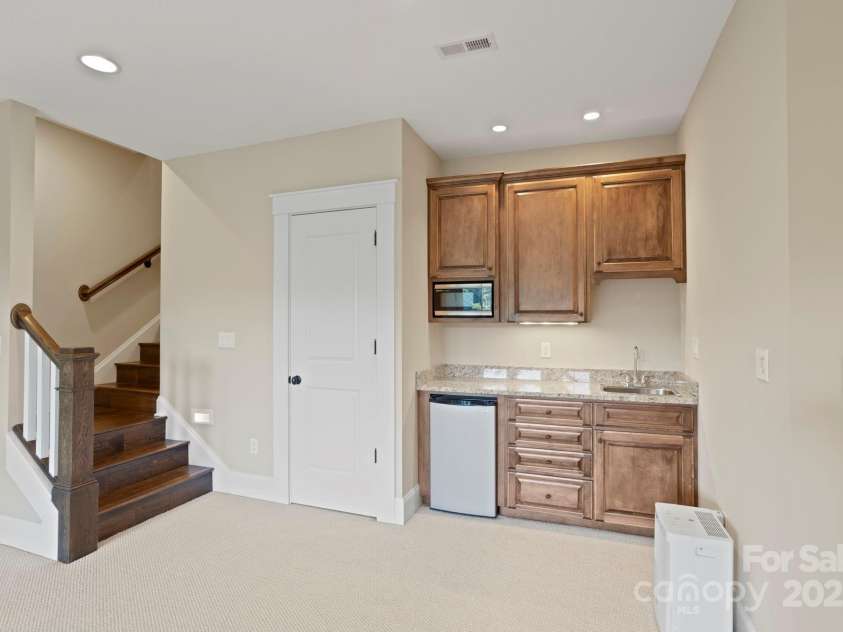 99 Macedonia Drive, Saluda, NC 28773.  MLS# CAR4279725, YatesRealty ID 25214. 