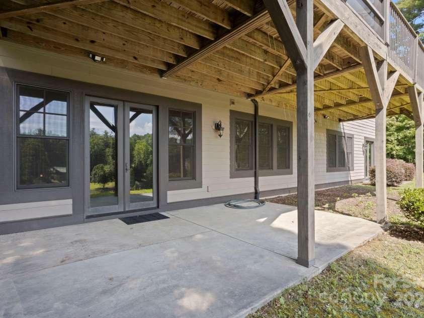 99 Macedonia Drive, Saluda, NC 28773.  MLS# CAR4279725, YatesRealty ID 25214. 