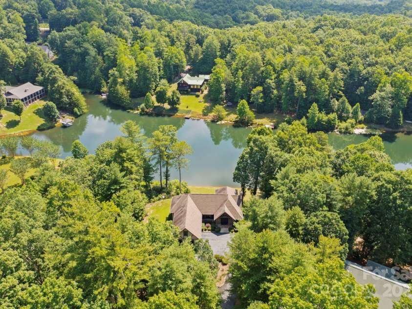 99 Macedonia Drive, Saluda, NC 28773.  MLS# CAR4279725, YatesRealty ID 25214. 