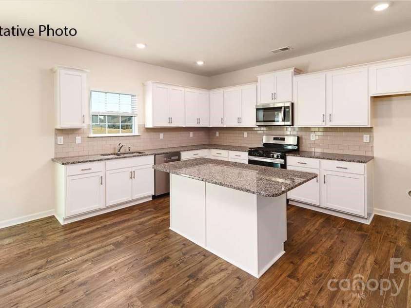 9223 Poquoson Drive, Gastonia, NC 28056.  MLS# CAR4278517, YatesRealty ID 25217. 
