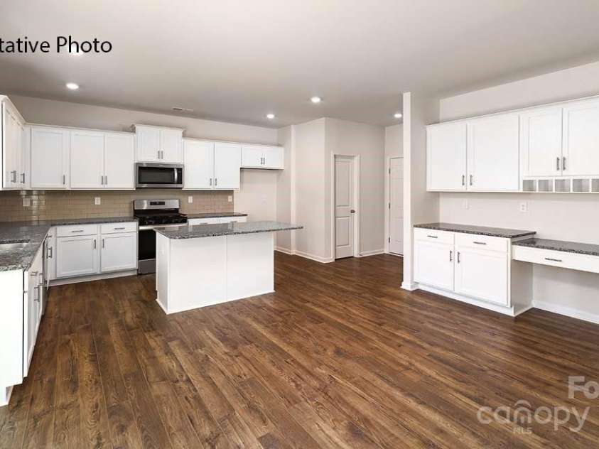 9223 Poquoson Drive, Gastonia, NC 28056.  MLS# CAR4278517, YatesRealty ID 25217. 