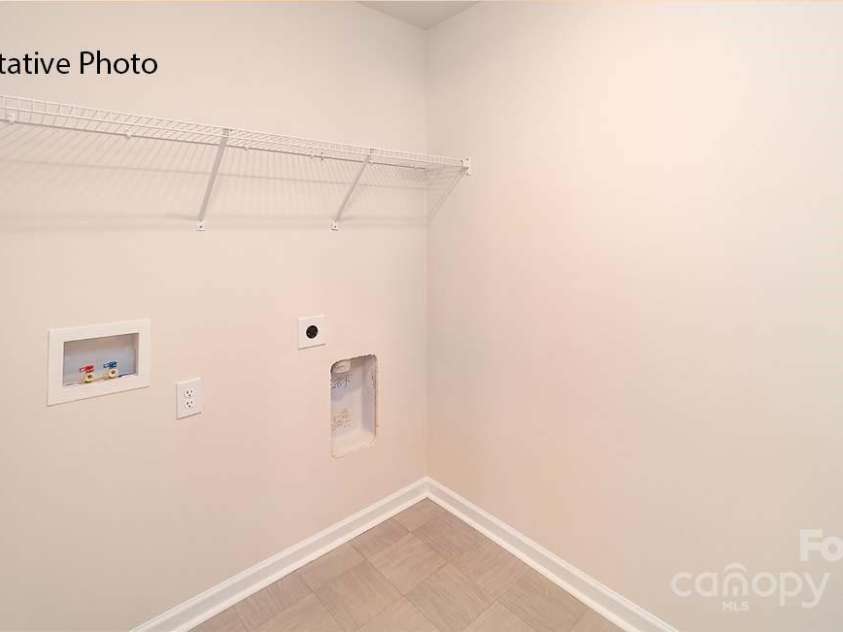 9223 Poquoson Drive, Gastonia, NC 28056.  MLS# CAR4278517, YatesRealty ID 25217. 