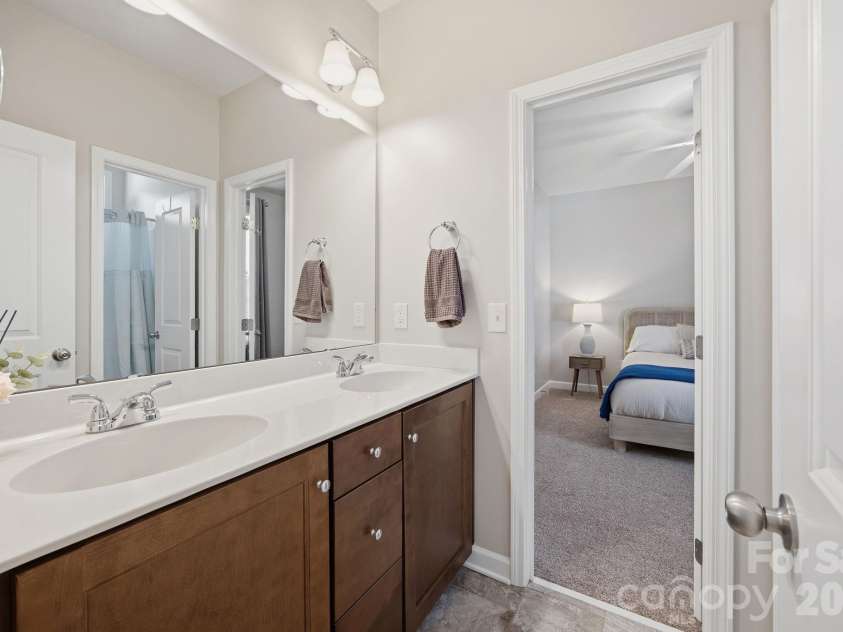 4198 Abernathy Place, Harrisburg, NC 28075.  MLS# CAR4378263, YatesRealty ID 25218. Full Bathroom