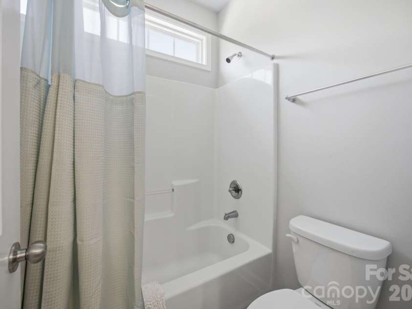 4198 Abernathy Place, Harrisburg, NC 28075.  MLS# CAR4378263, YatesRealty ID 25218. Full Bathroom