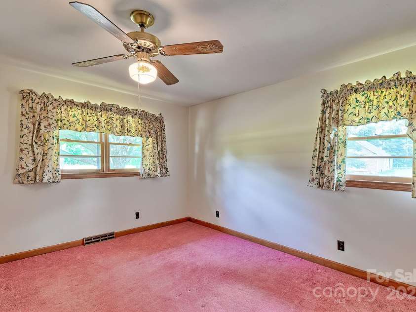 3194 Kershaw Highway, Westville, SC 29175.  MLS# CAR4280477, YatesRealty ID 25219. 