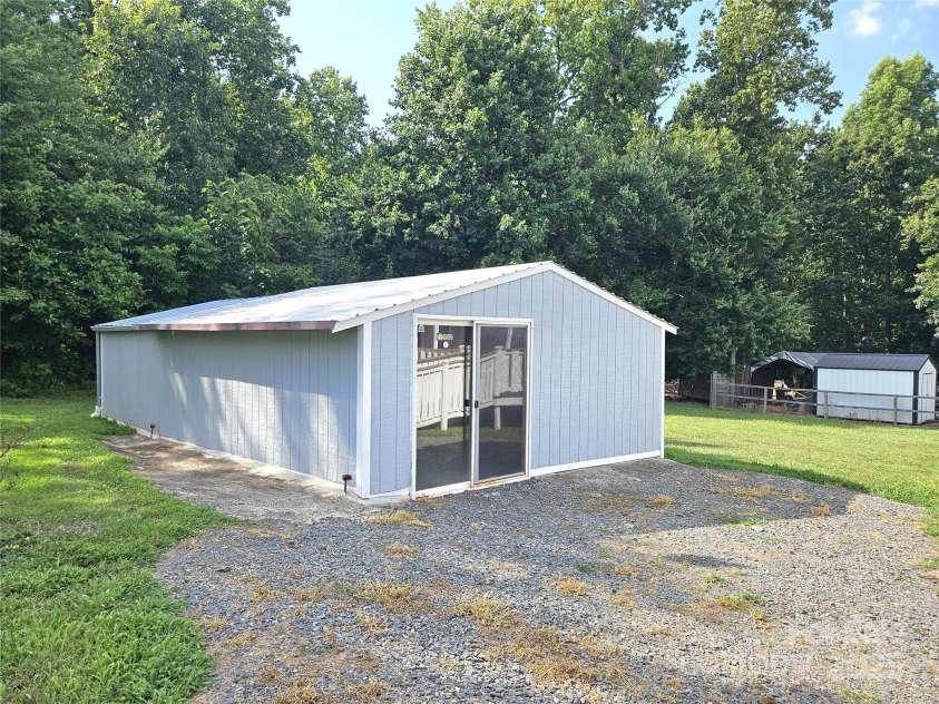 1135 Farm Creek Road, Salisbury, NC 28146.  MLS# CAR4279791, YatesRealty ID 25220. 