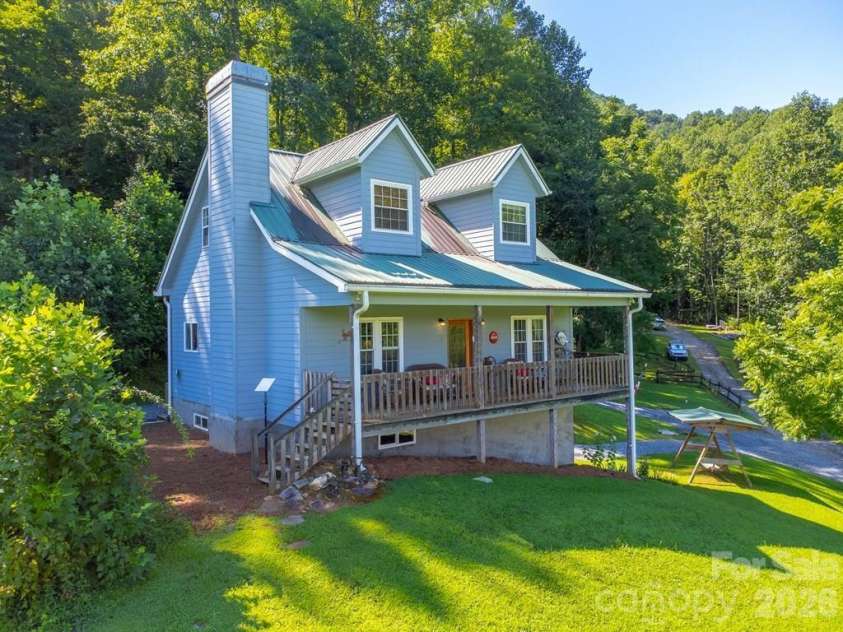 54 Barnwood Way, Whittier, NC 28789.  MLS# CAR4375692, YatesRealty ID 25220. 