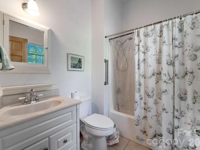 54 Barnwood Way, Whittier, NC 28789.  MLS# CAR4375692, YatesRealty ID 25220. 