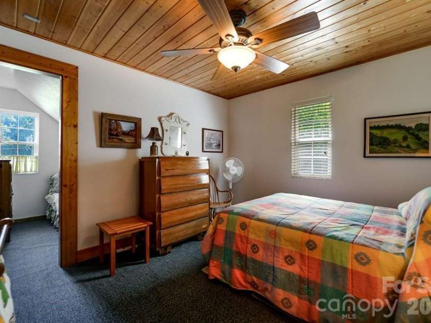 54 Barnwood Way, Whittier, NC 28789.  MLS# CAR4375692, YatesRealty ID 25220. 