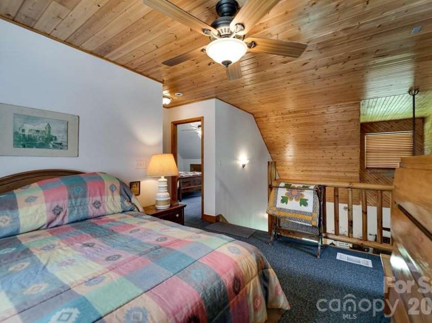 54 Barnwood Way, Whittier, NC 28789.  MLS# CAR4375692, YatesRealty ID 25220. 