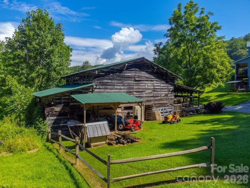 54 Barnwood Way, Whittier, NC 28789.  MLS# CAR4375692, YatesRealty ID 25220. 