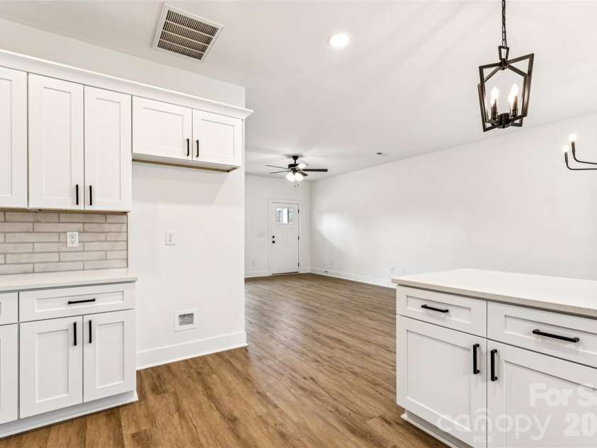 1508 Crawford Road, Rock Hill, SC 29730.  MLS# CAR4364519, YatesRealty ID 25222. 