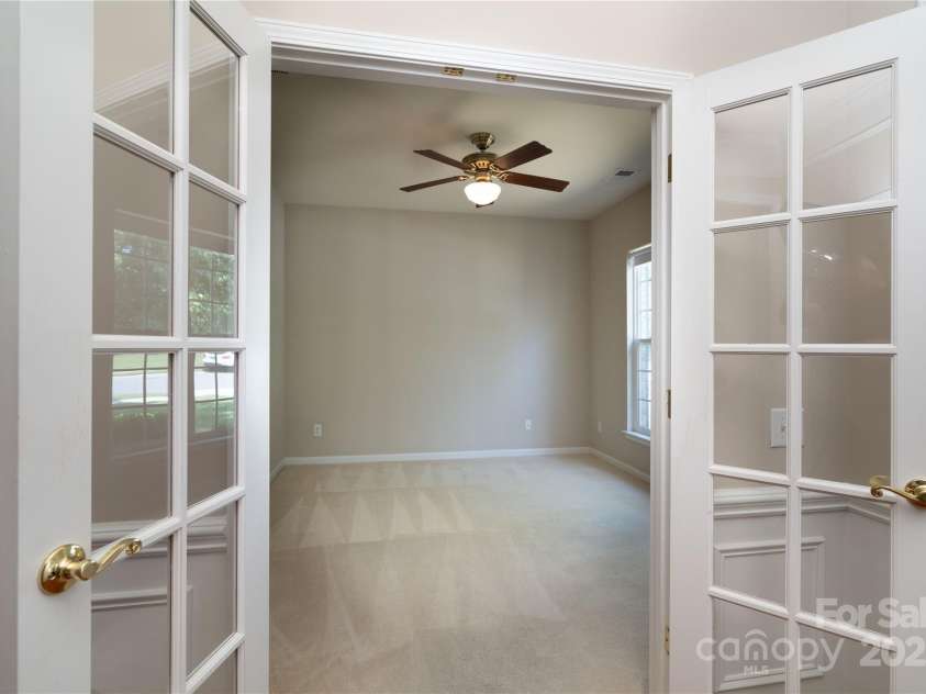 9514 Kestral Ridge Drive, Charlotte, NC 28269.  MLS# CAR4279502, YatesRealty ID 25222. Office Door