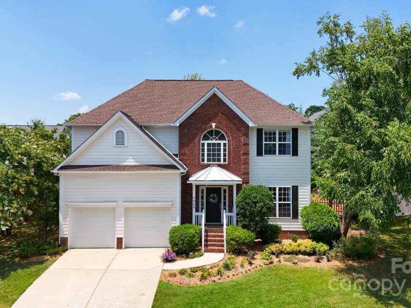 4089 Bamborough Drive, Fort Mill, SC 29715.  MLS# CAR4276096, YatesRealty ID 25225. 