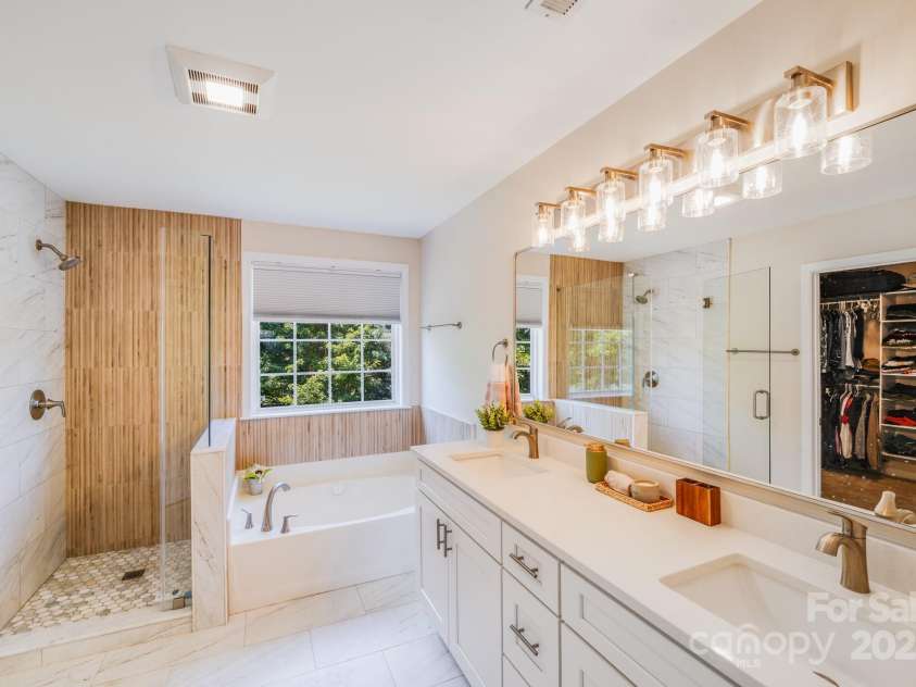 4089 Bamborough Drive, Fort Mill, SC 29715.  MLS# CAR4276096, YatesRealty ID 25225. 