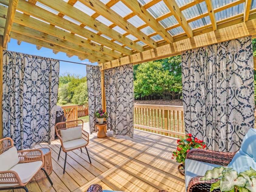 4089 Bamborough Drive, Fort Mill, SC 29715.  MLS# CAR4276096, YatesRealty ID 25225. 