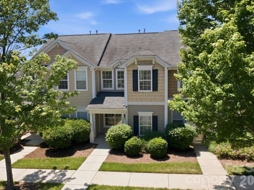 17747 Trolley Crossing Way, Cornelius, NC 28031.  MLS# CAR4378906, YatesRealty ID 25226. 