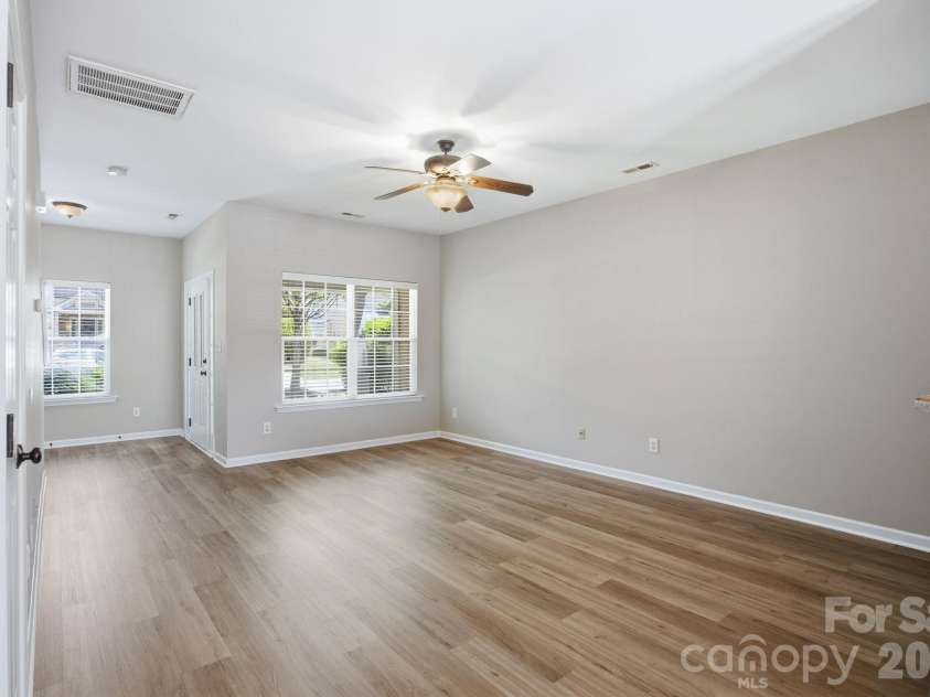 17747 Trolley Crossing Way, Cornelius, NC 28031.  MLS# CAR4378906, YatesRealty ID 25226. 