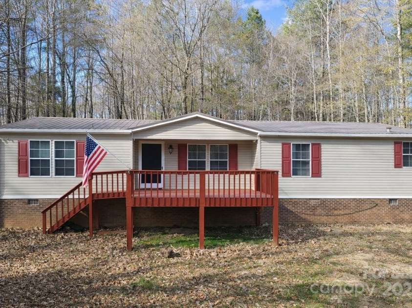 3215 Shadybark Trail, Catawba, SC 29704.  MLS# CAR4329918, YatesRealty ID 25226. 