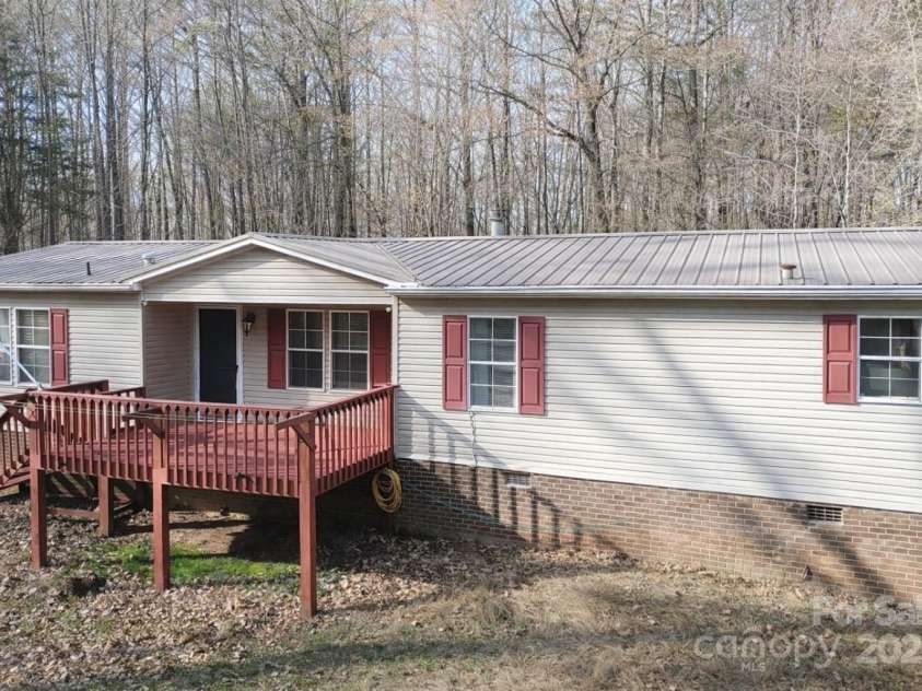 3215 Shadybark Trail, Catawba, SC 29704.  MLS# CAR4329918, YatesRealty ID 25226. 