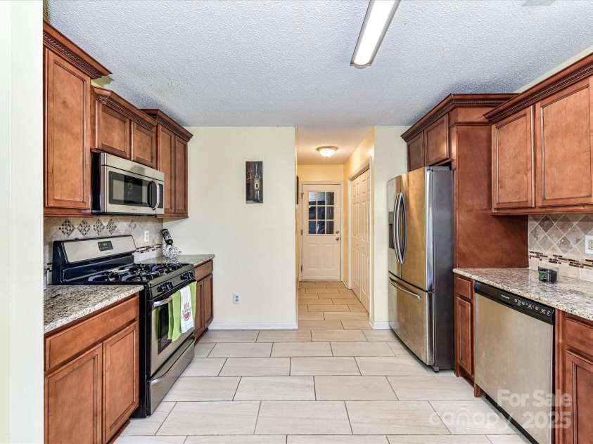 5105 Hampton Meadows Road, Monroe, NC 28110.  MLS# CAR4272847, YatesRealty ID 25227. 