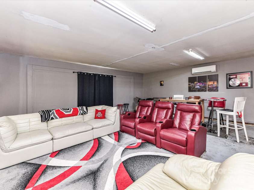 5105 Hampton Meadows Road, Monroe, NC 28110.  MLS# CAR4272847, YatesRealty ID 25227. 