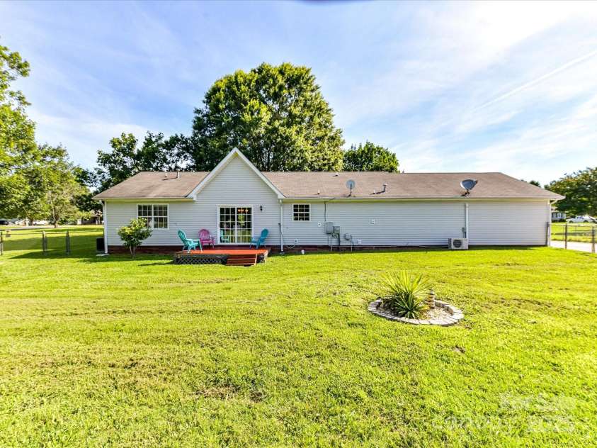 5105 Hampton Meadows Road, Monroe, NC 28110.  MLS# CAR4272847, YatesRealty ID 25227. 