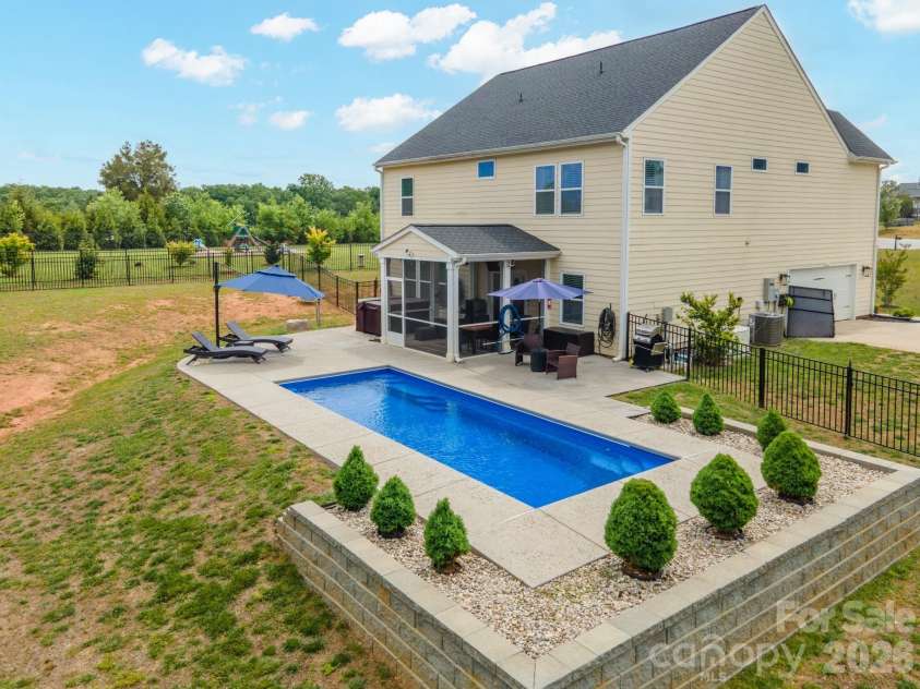 3774 Old Village Drive, Maiden, NC 28650.  MLS# CAR4381004, YatesRealty ID 25228. 