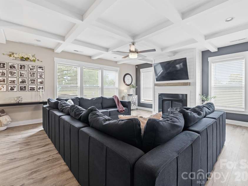 3774 Old Village Drive, Maiden, NC 28650.  MLS# CAR4381004, YatesRealty ID 25228. 