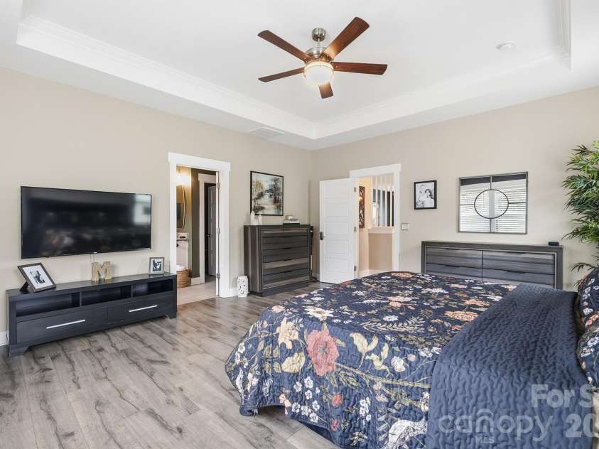3774 Old Village Drive, Maiden, NC 28650.  MLS# CAR4381004, YatesRealty ID 25228. 