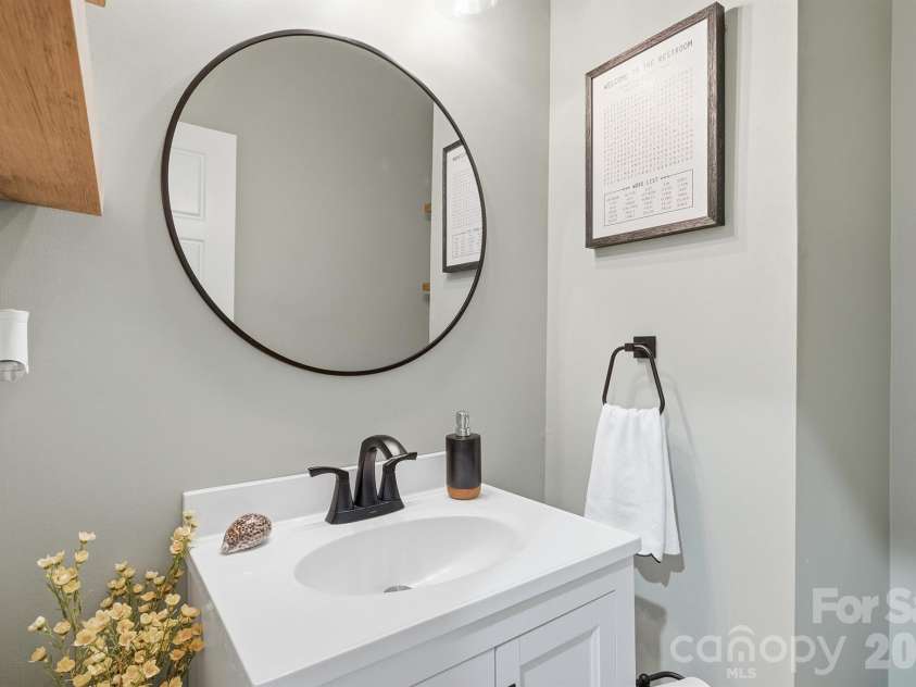 3774 Old Village Drive, Maiden, NC 28650.  MLS# CAR4381004, YatesRealty ID 25228. 