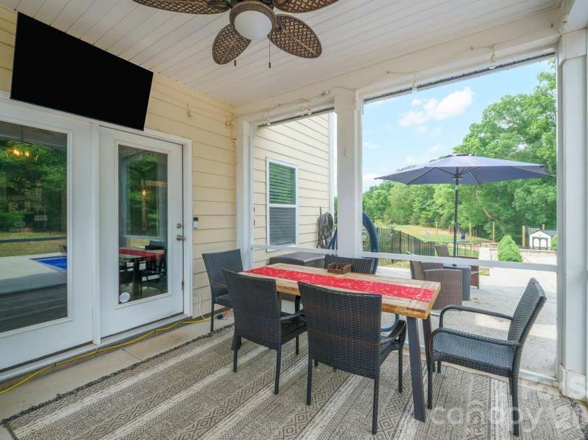 3774 Old Village Drive, Maiden, NC 28650.  MLS# CAR4381004, YatesRealty ID 25228. 