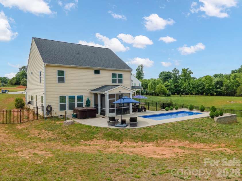 3774 Old Village Drive, Maiden, NC 28650.  MLS# CAR4381004, YatesRealty ID 25228. 