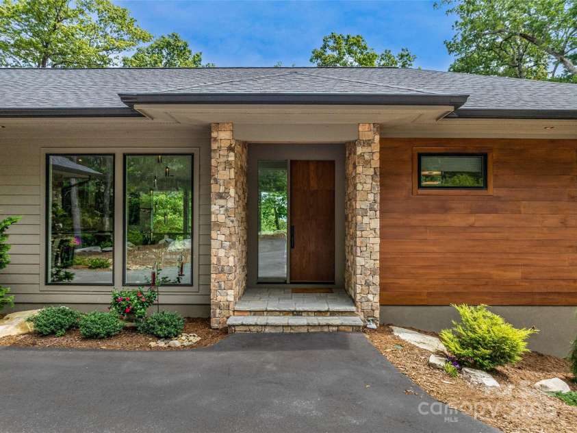 23 Haverhill Court, Flat Rock, NC 28731.  MLS# CAR4277775, YatesRealty ID 25229. 