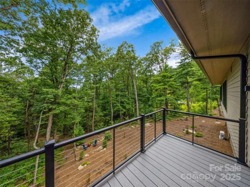 23 Haverhill Court, Flat Rock, NC 28731.  MLS# CAR4277775, YatesRealty ID 25229. 