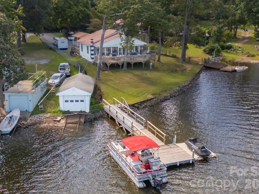 309 Shoreline Drive, Lexington, NC 27292.  MLS# CAR4335385, YatesRealty ID 2523. 