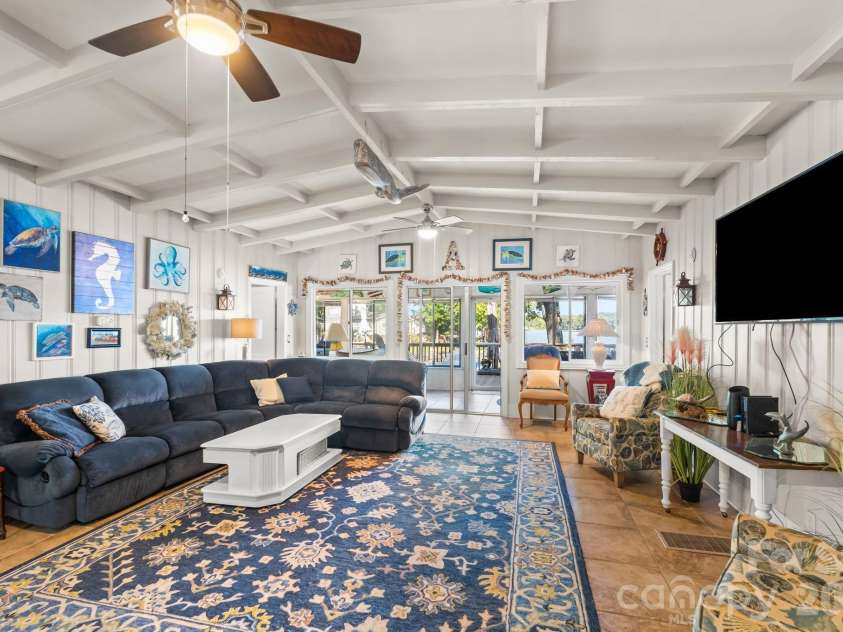 309 Shoreline Drive, Lexington, NC 27292.  MLS# CAR4335385, YatesRealty ID 2523. 