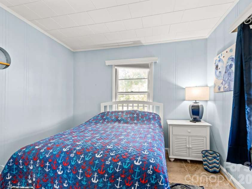 309 Shoreline Drive, Lexington, NC 27292.  MLS# CAR4335385, YatesRealty ID 2523. 