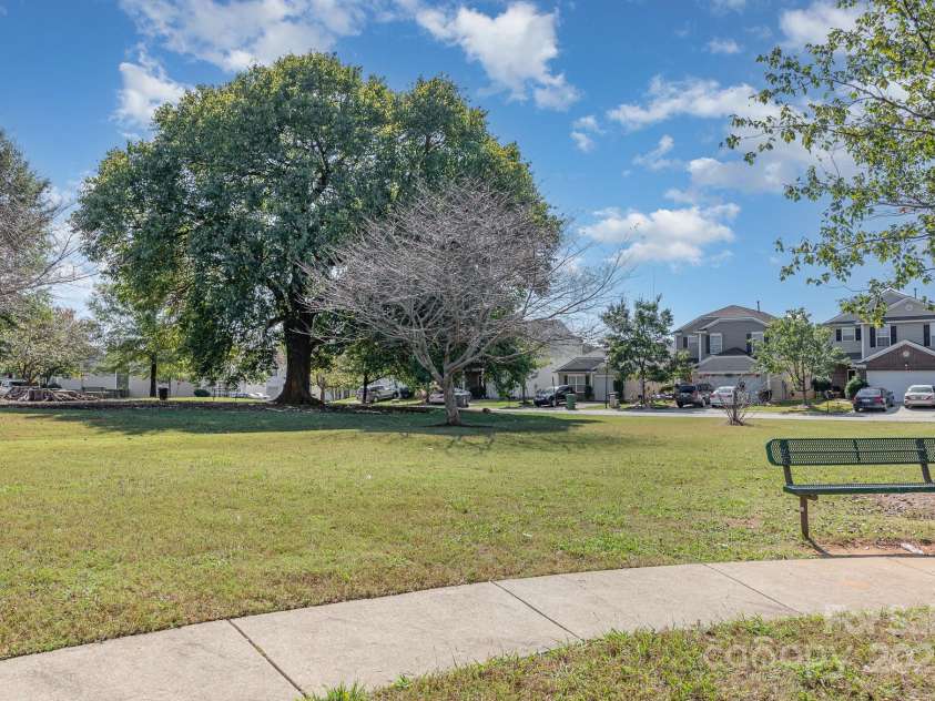 4803 Roxfield Lane, Charlotte, NC 28215.  MLS# CAR4189559, YatesRealty ID 2523. 