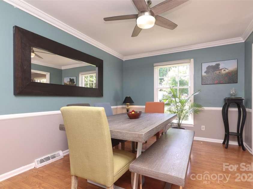 2443 Knickerbocker Drive, Charlotte, NC 28212.  MLS# CAR4261285, YatesRealty ID 25230. 