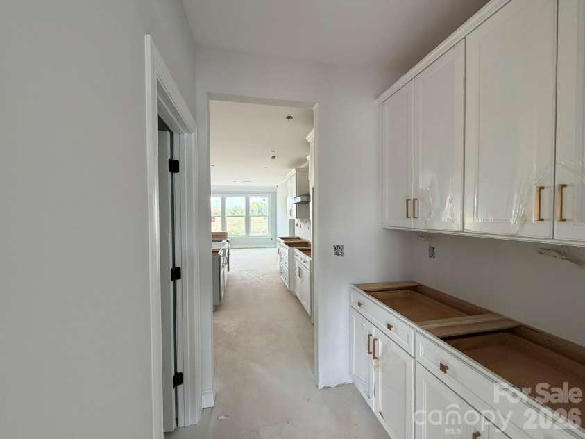 8012 James Query Road, Charlotte, NC 28227.  MLS# CAR4373107, YatesRealty ID 25230. Kitchen